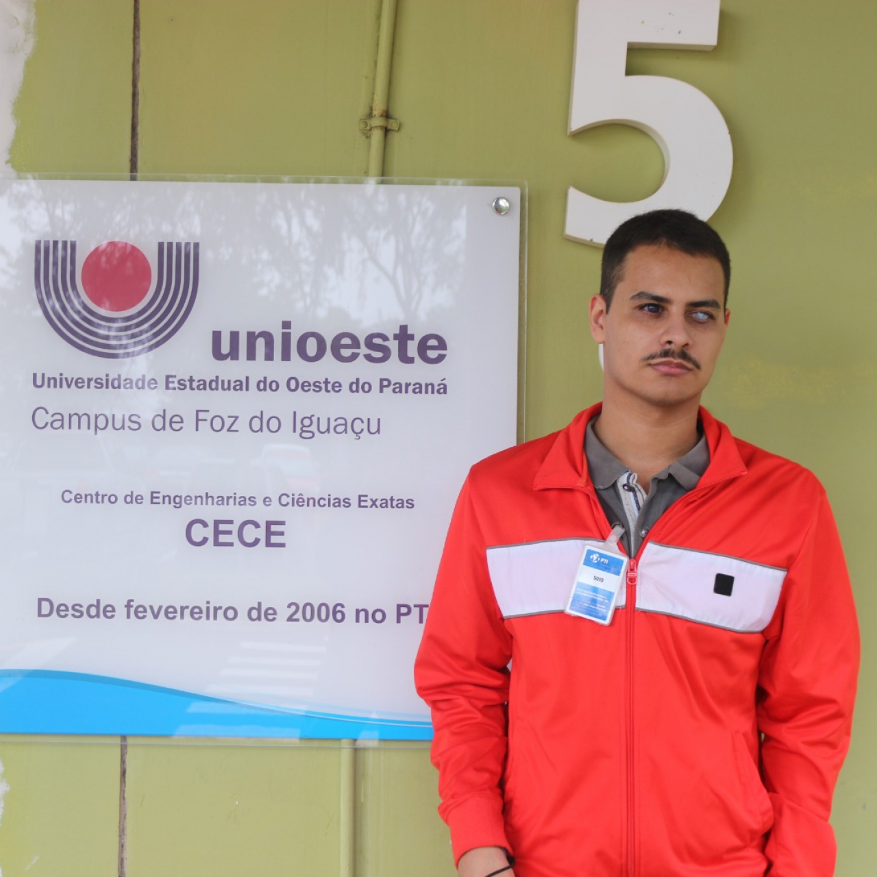 Unioeste: aluno com deficiência visual realiza sonho de entrar na universidade